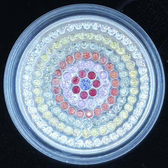 Ghana 2020 „Jewel Coin – Sapphire Selection“ 1‑oz‑Silbermünze mit farbigen Saphiren und Zirkonia in Präsentationsbox.
