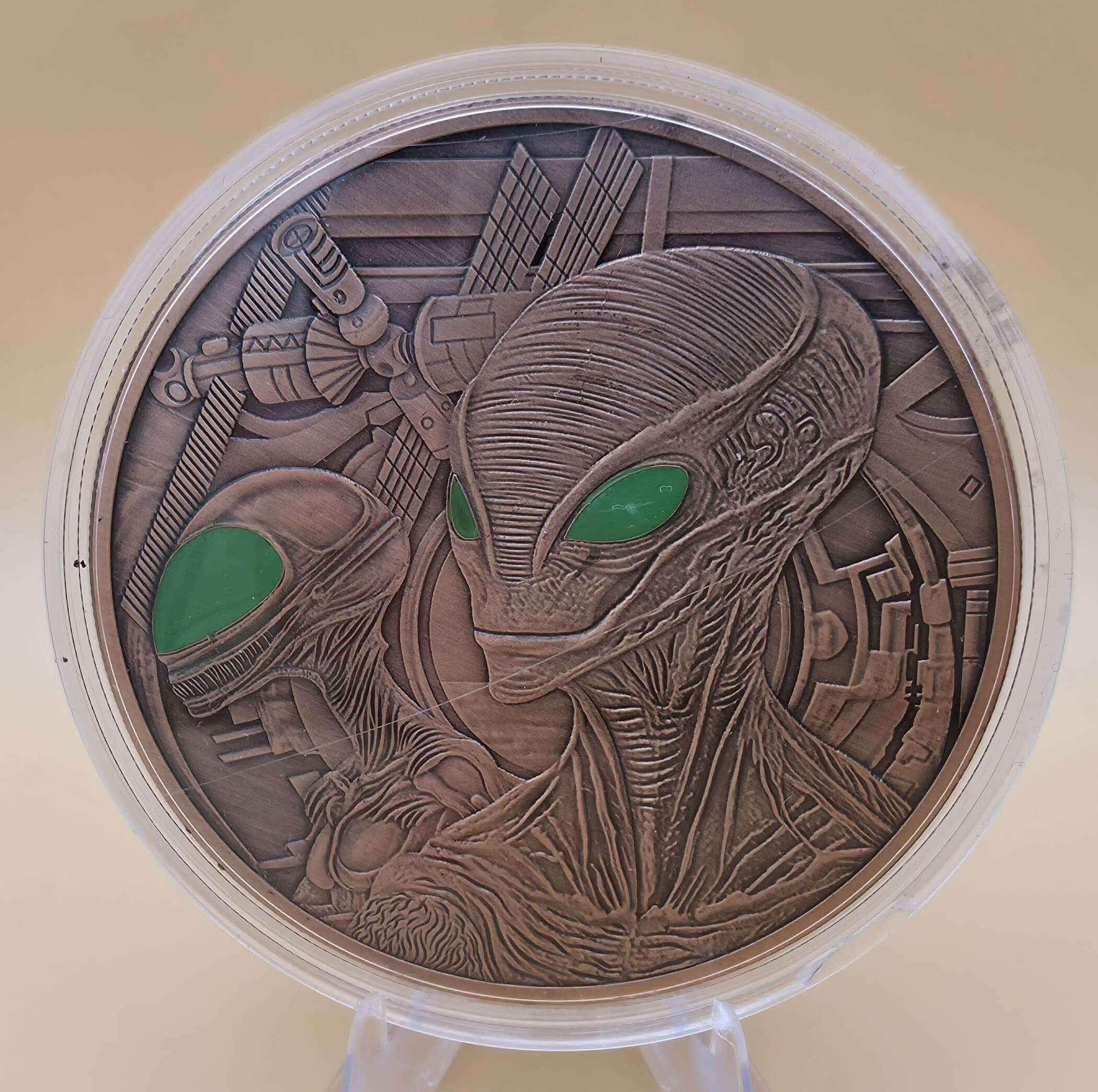 Fine Collection Alien Alien Encounter – 5 oz .999 Fine Copper Sammlermünze mit zwei Aliens ...