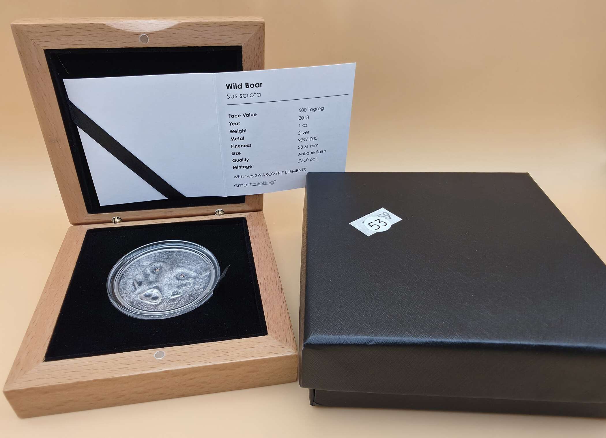 Mongolia 2018 – Wild Boar | Sus Scrofa | 1 oz Silber | 500 Tögrög | Antique Finish | Swarovski® – Bild 3