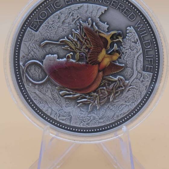 2 oz Silbermünze „Exotic Endangered Wildlife – Paradise Bird“ 2012 aus Fiji in Holzbox mit Zertifikat.