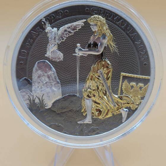 "Germania 2023 BU 10 oz Silber – Revers mit Germania Figur und Veredelungen"