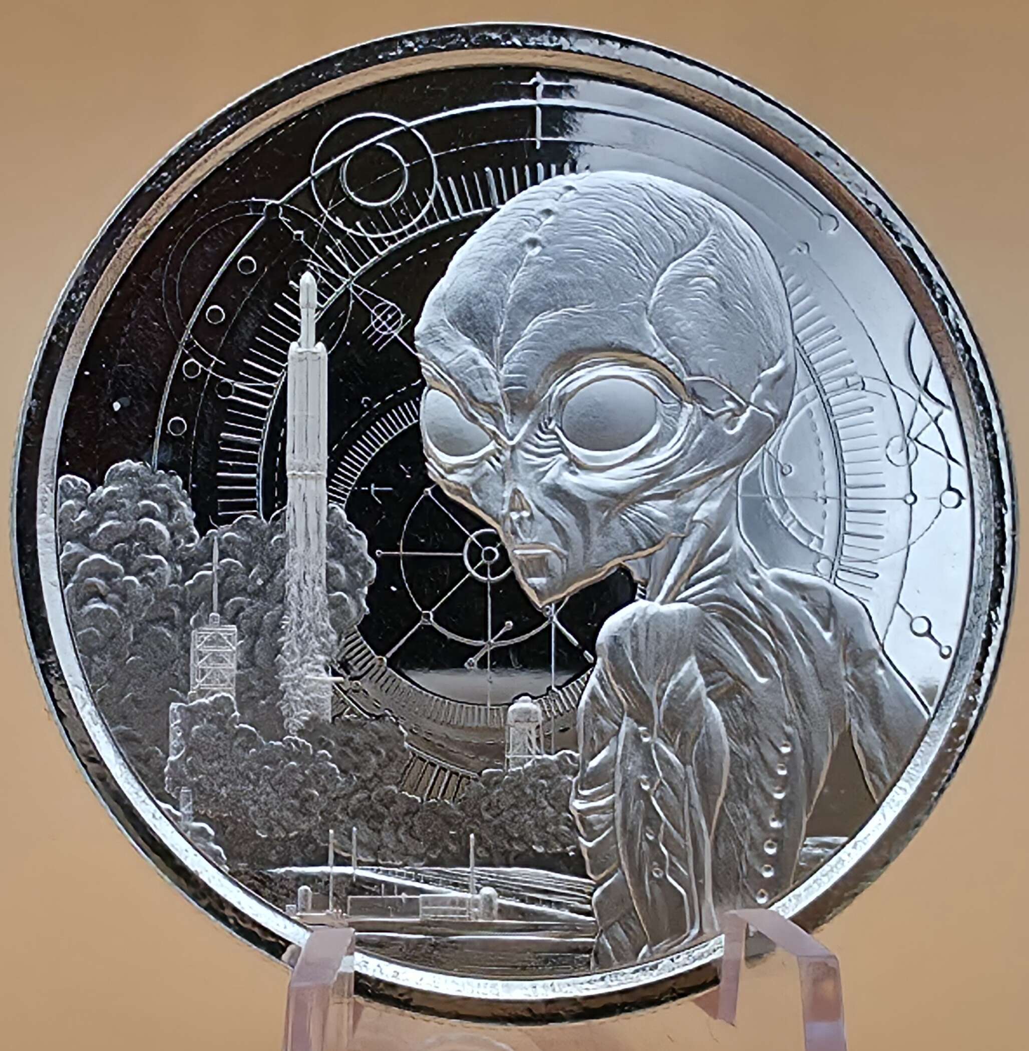 1 oz Silbermünze Alien UFO 2021 Ghana 5 Cedis 999 Feinsilber Sammlermünze mit außerirdischem Motiv und Raketenstart