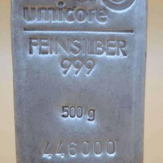 - „Umicore 500 g Silberbarren 999 Feinsilber mit Seriennummer“